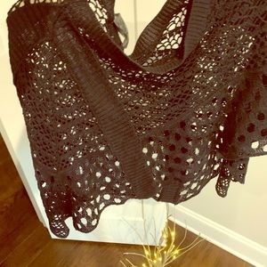 Off shoulder poncho